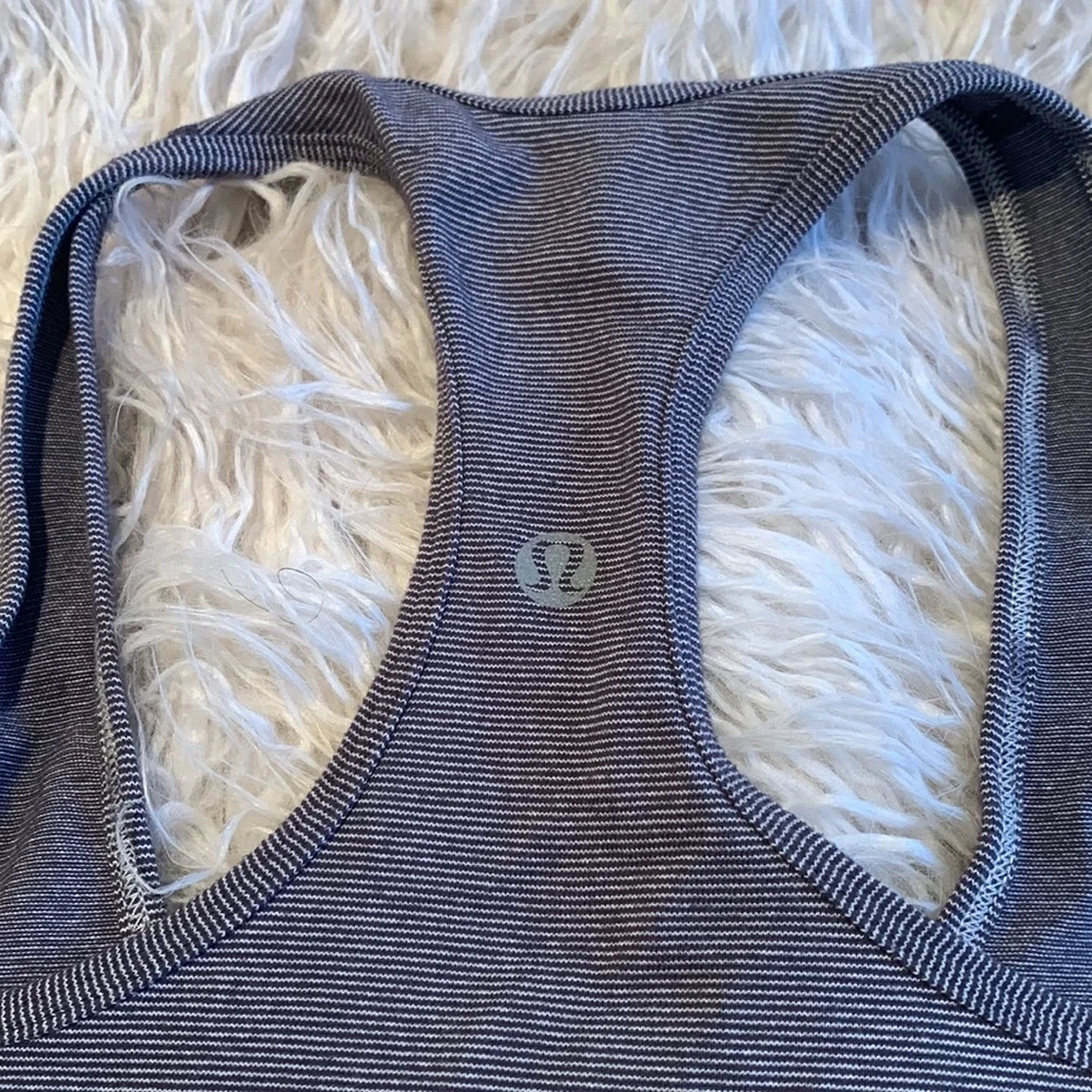 Lululemon Racerback workout tank - Picture 3 of 3